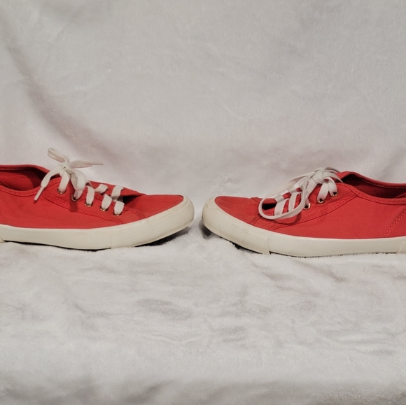 Old Navy Peach Shoes - Picture 7 of 9